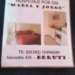 HOSPEDAJE MABEL Y JORGE: Alojamiento/Hotel en Berutti, Provincia de Buenos Aires, Argentina